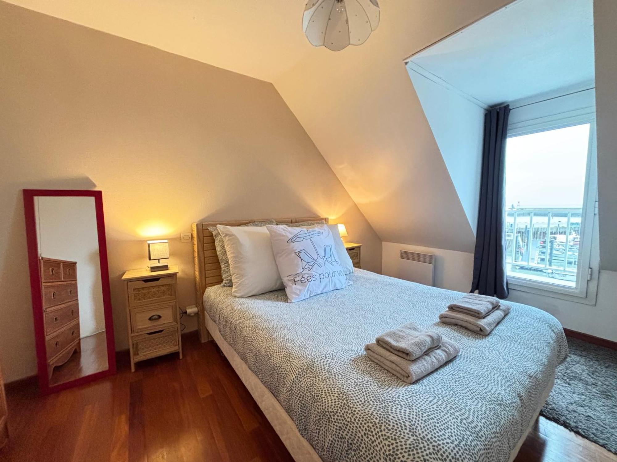 Cote Cottage Apt 3 Chambres Bien Equipee Vue Imprenable Sur Port Et Mer Etreham エクステリア 写真